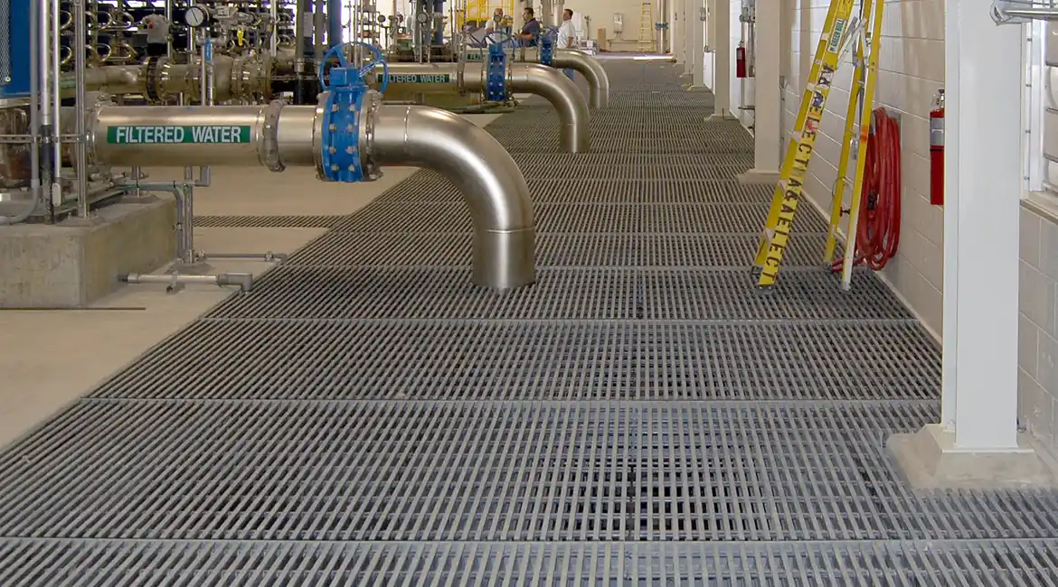 FRP pultruded grating panels with high-strength pultruded bar construction